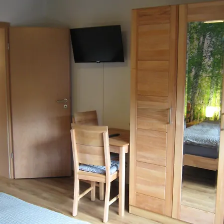 Bodensee , Wauri Waldenbuch